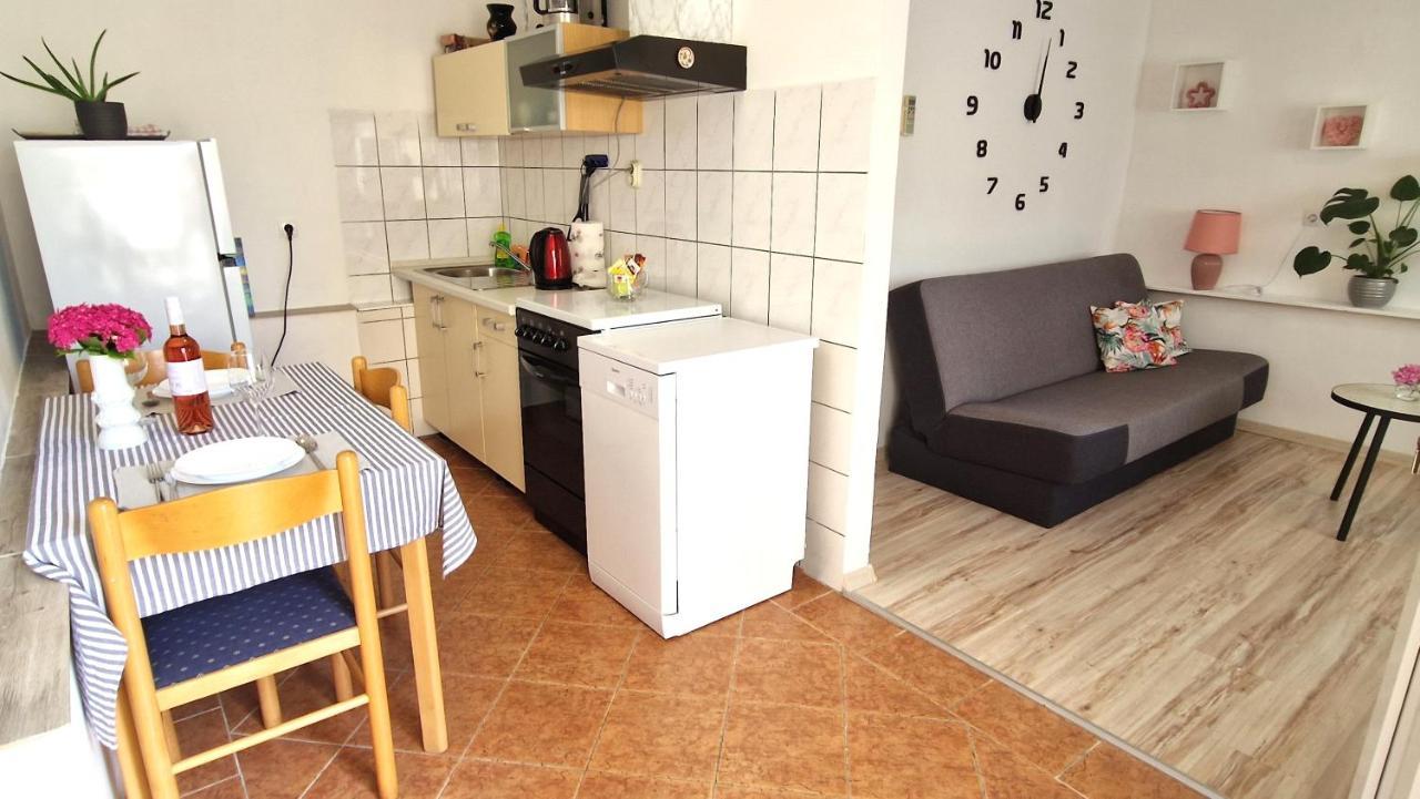 Apartment Jagoda Крк Экстерьер фото